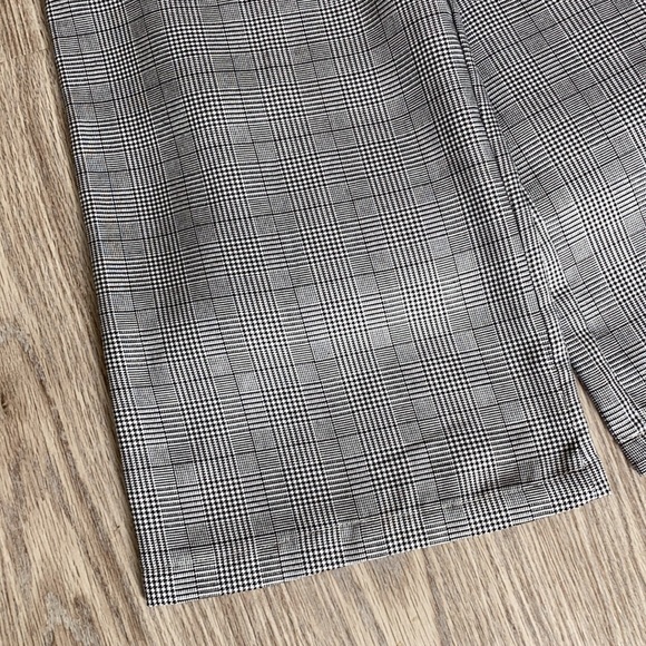 URBAN Romantics Wide Leg Checkered Jumpsuit - Picture 3 of 7